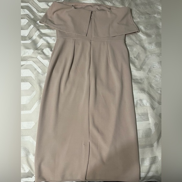 NWOT DYNAMITE Off-shoulder taupe wedding party dress - Picture 4 of 4